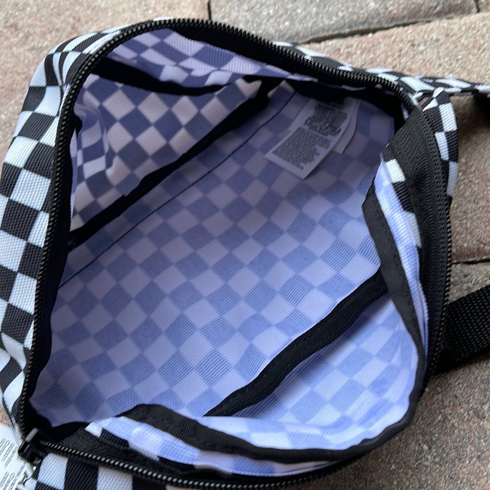 Brand new Authentic VANS Uni-Pak Checkered Unisex VN0A3WKDP2T  NWT
Fanny pack - Picture 9 of 16